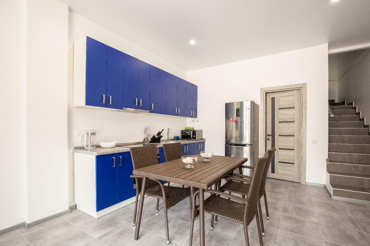 золотой бугаз Apartment Gribovka