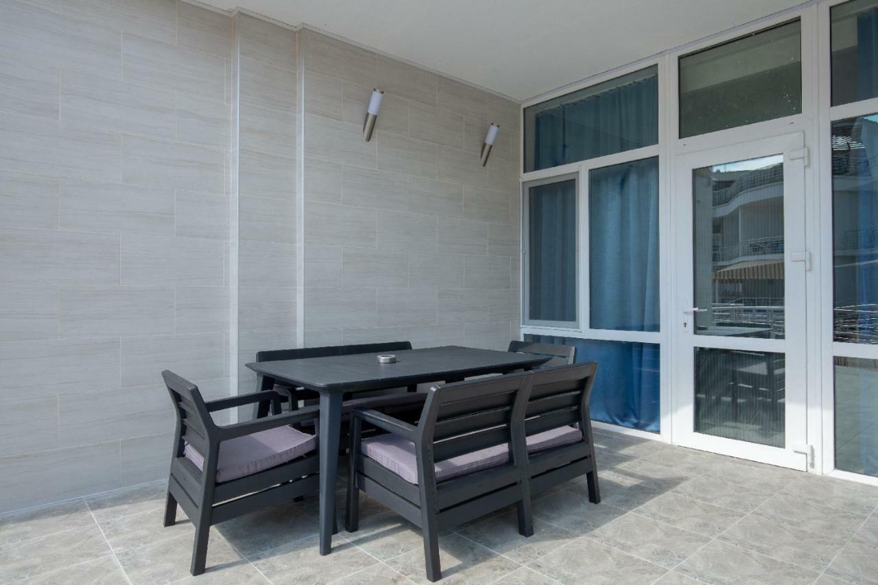 золотой бугаз Apartment Gribovka
